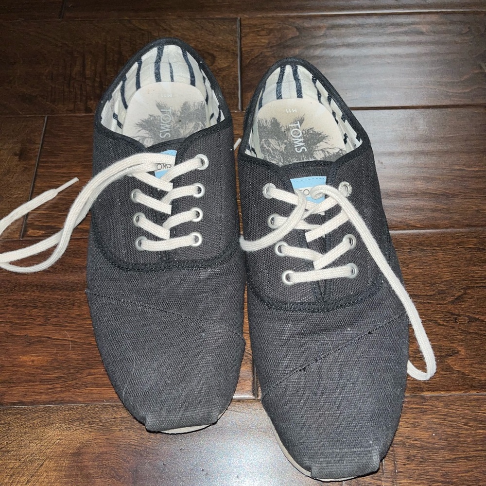 Toms Slip On Shoes, Size 11